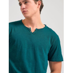 fbm011_004_04_dark_sea