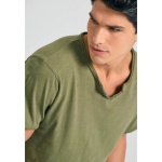 fbm011_004_04_hunter-2