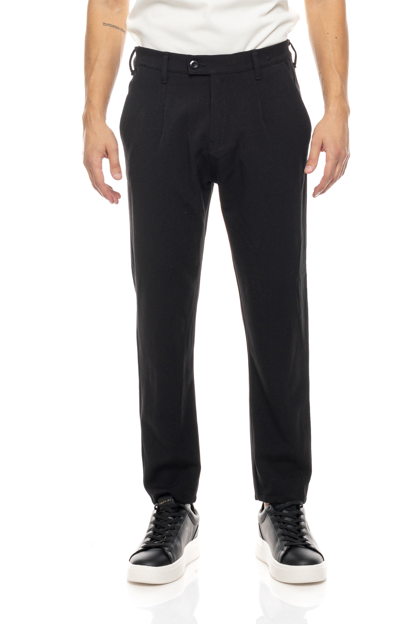 R0111-31-20Black